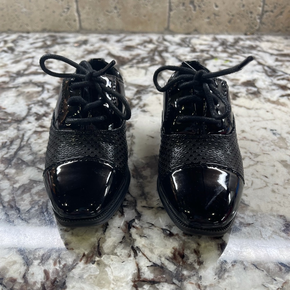Robert David Toddler Boys size 6M Dress shoe